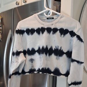 TALENTLESS Monochrome Tie-Dye Sweatshirt Cropped